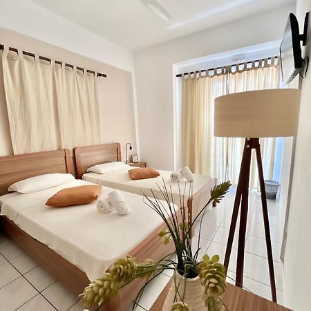 Koutrakis Rooms Finikounta Esterno foto