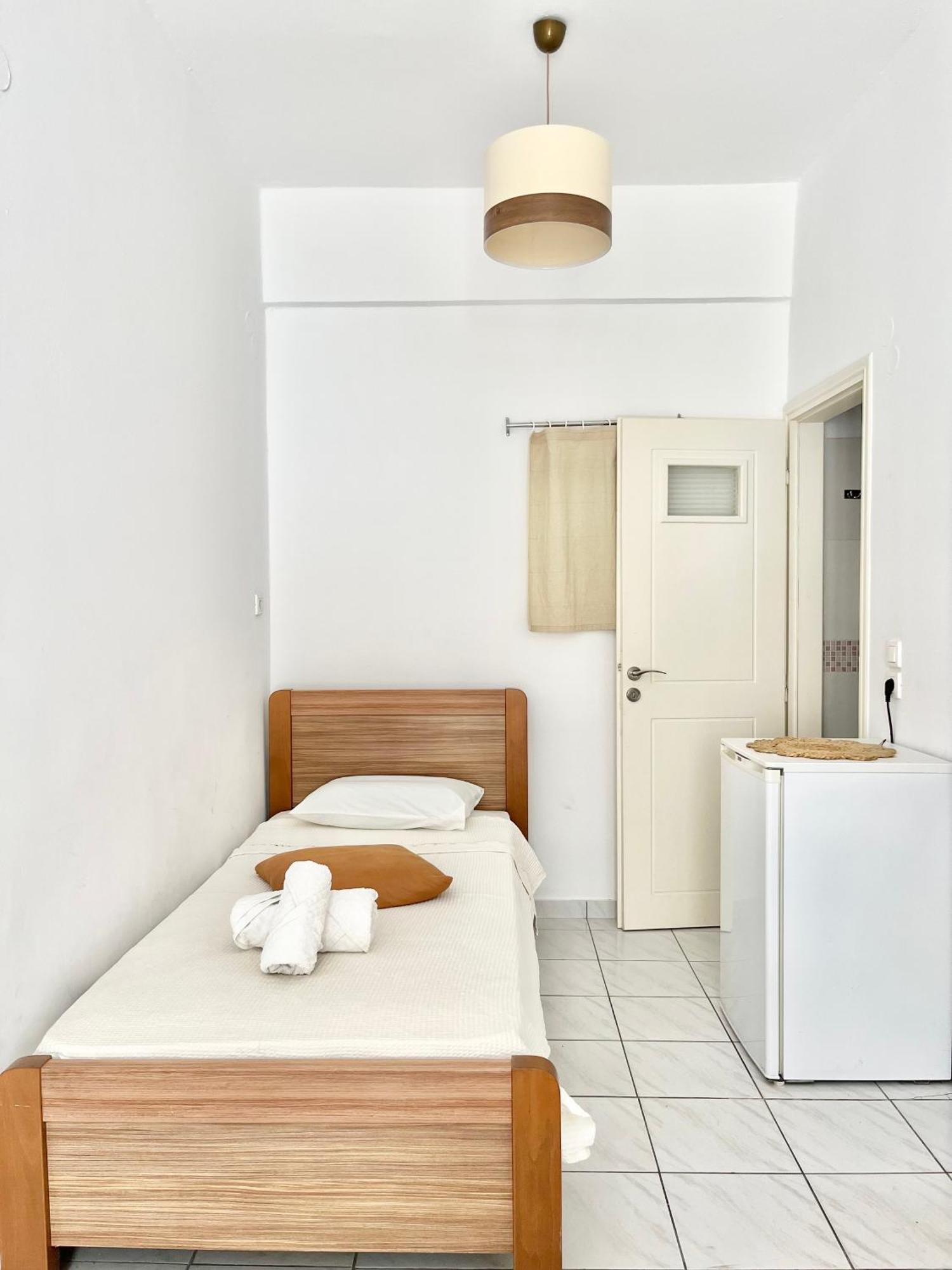 Koutrakis Rooms Finikounta Esterno foto
