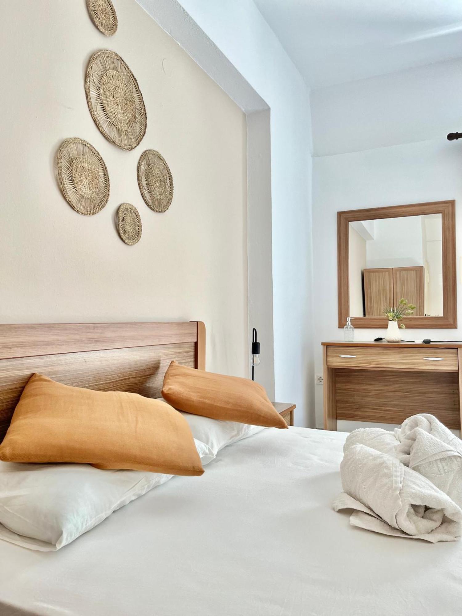 Koutrakis Rooms Finikounta Esterno foto