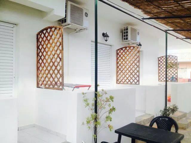 Koutrakis Rooms Finikounta Esterno foto
