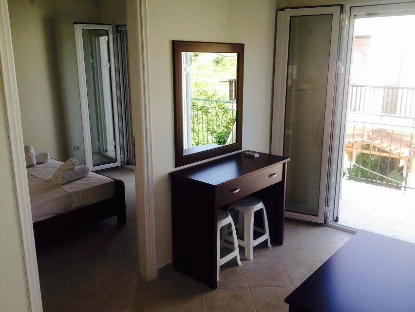 Koutrakis Rooms Finikounta Esterno foto